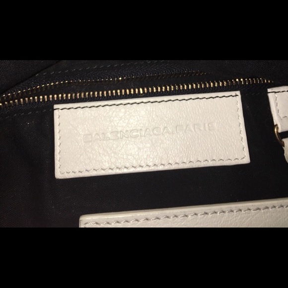 Balenciaga White Clutch - Picture 4 of 7